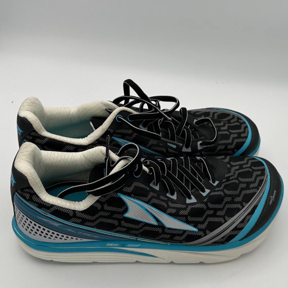 Women’s Altra Black and Teal Athletic Shoes Size 9